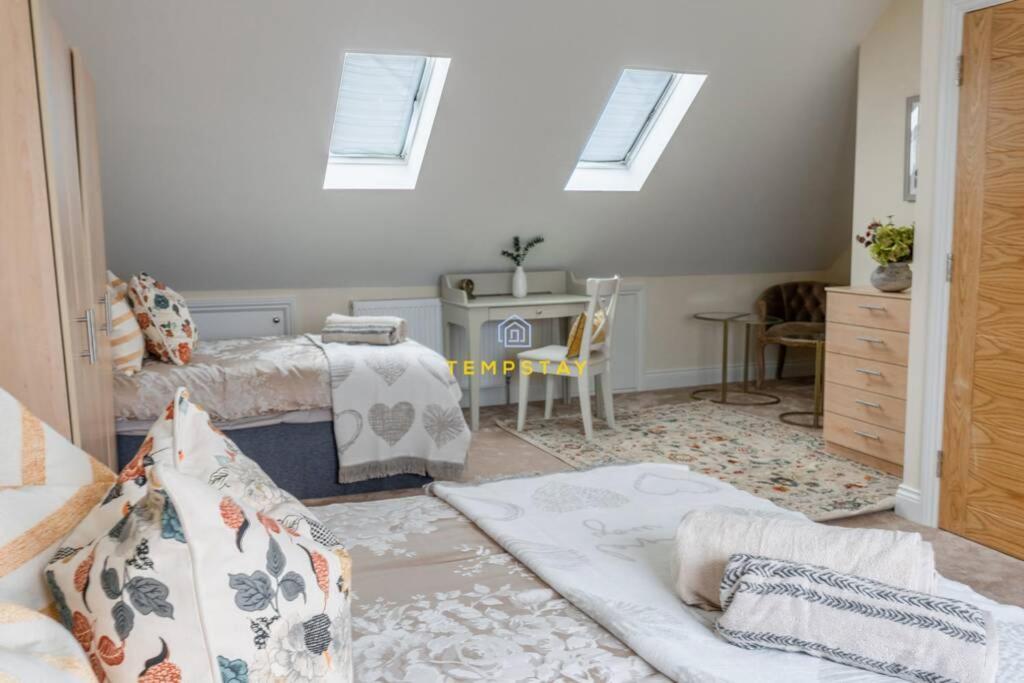 5 Bed/4 Bath At Wembley Stadium & Free Parking London Eksteriør billede