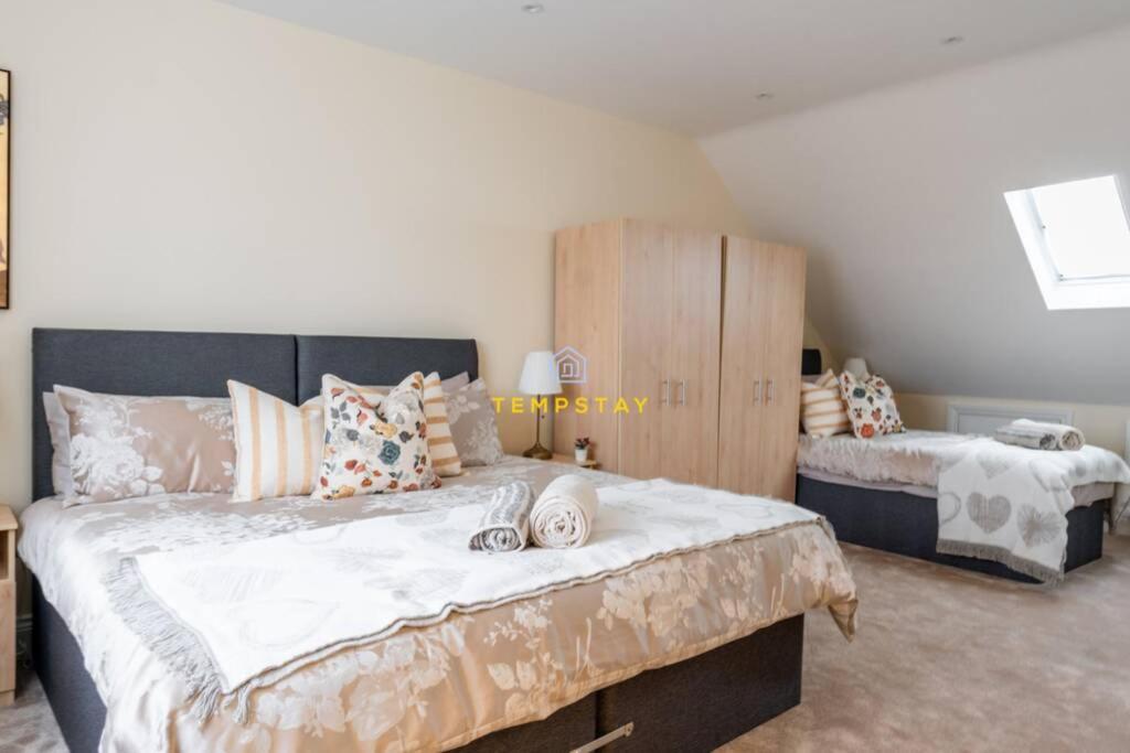 5 Bed/4 Bath At Wembley Stadium & Free Parking London Eksteriør billede